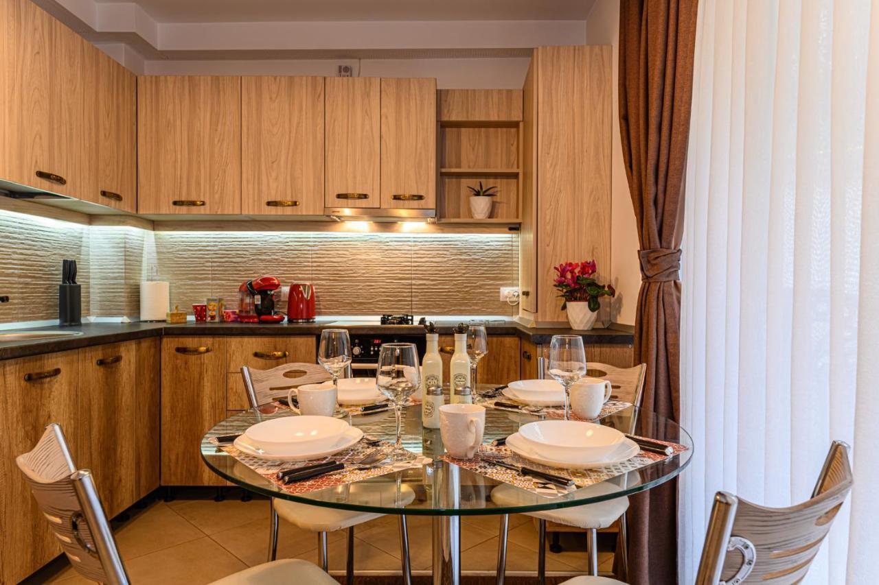 Jad - Luxury Apartments Afi Mall Brasov Bagian luar foto