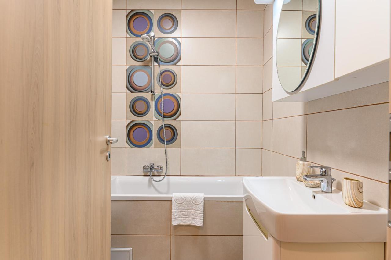 Jad - Luxury Apartments Afi Mall Brasov Bagian luar foto
