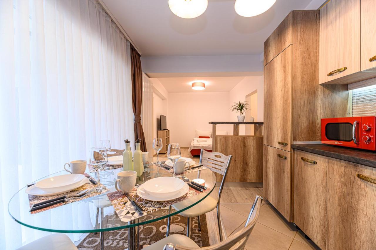 Jad - Luxury Apartments Afi Mall Brasov Bagian luar foto